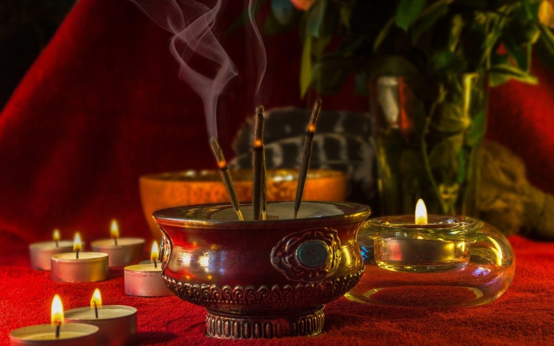 The Magic of Scent: A Daily Ritual for Feminine Energy